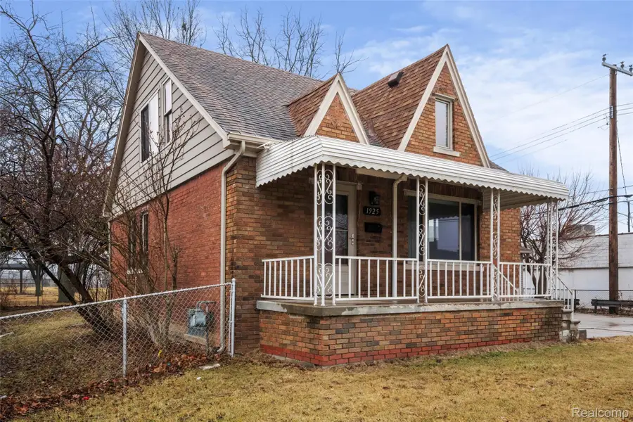 1925 Anne Avenue, Lincoln Park, MI 48146 - #2