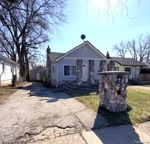 103 W Cornell Avenue, Pontiac, MI 48340 - #1