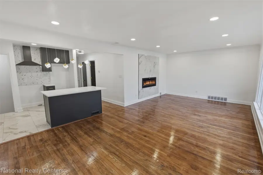 19766 Whitcomb Street, Detroit, MI 48235 - #3