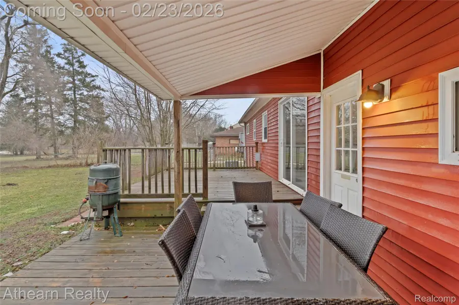 3053 Eastgate Street, Burton, MI 48519 - #2