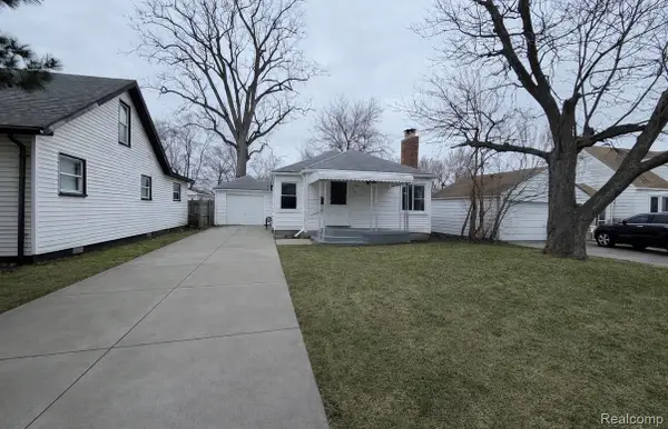 5651 Fenton Street, DearbornHeights, MI 48127