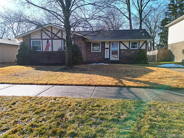 38993 Grennada Street, Livonia, MI 48154