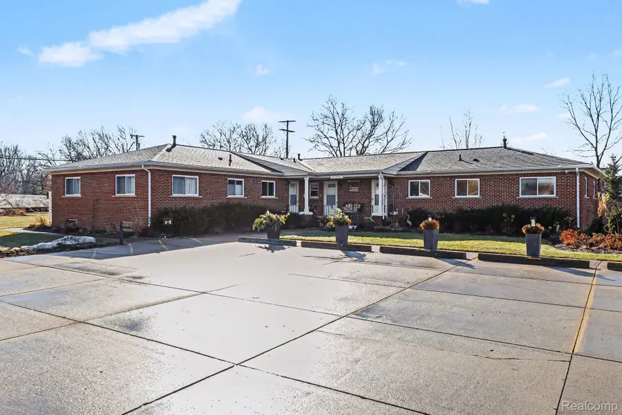 27036 Sandy Hill Lane, New Hudson, MI 48165 - #3