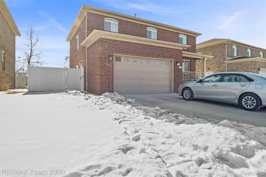 9957 Tuxedo Street, Dearborn, MI 48120 - #2