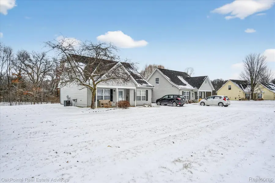 711 Cattail Lane, Pinckney, MI 48169 - #2