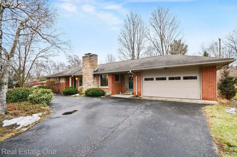 8887 Morrison Avenue, Plymouth, MI 48170 - #3