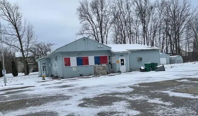 2260 S Belsay Road, Burton, MI 48519 - #2