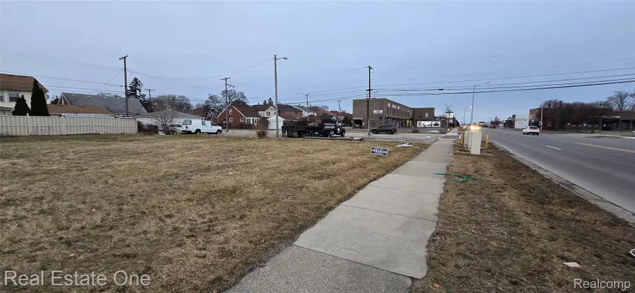 7800 Schaefer Road, Dearborn, MI 48126 - #2