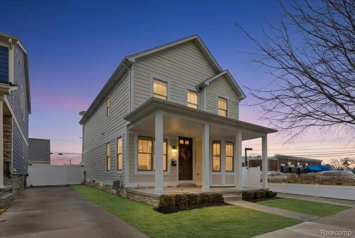 1109 Bennaville Avenue, Birmingham, MI 48009 - #1