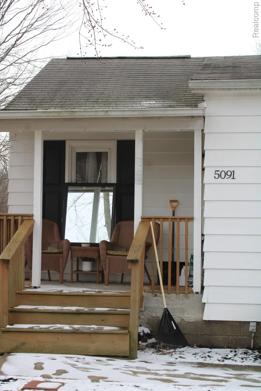 5091 W Carpenter Road, Flint, MI 48504 - #2