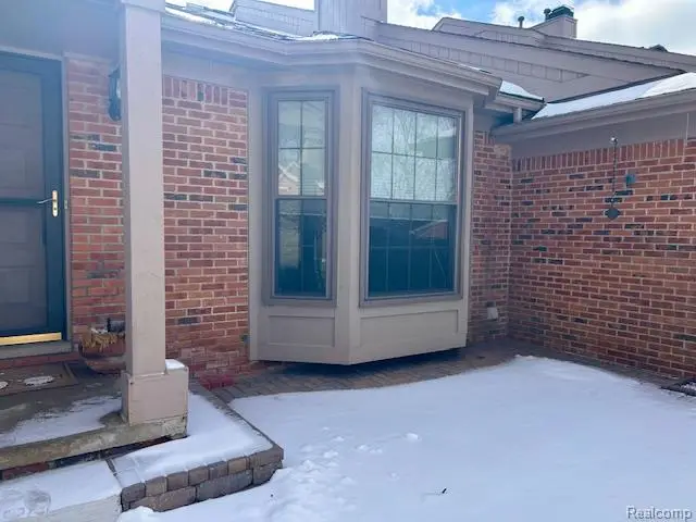 7305 Meadowridge Circle #28, West Bloomfield, MI 48322 - #2