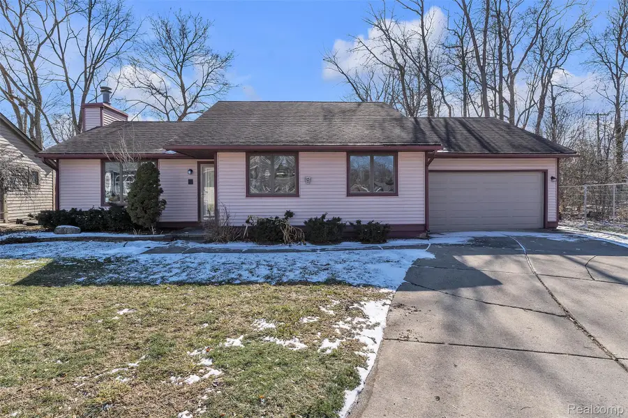 15 Lana Court #7, Mount Clemens, MI 48043 - #3