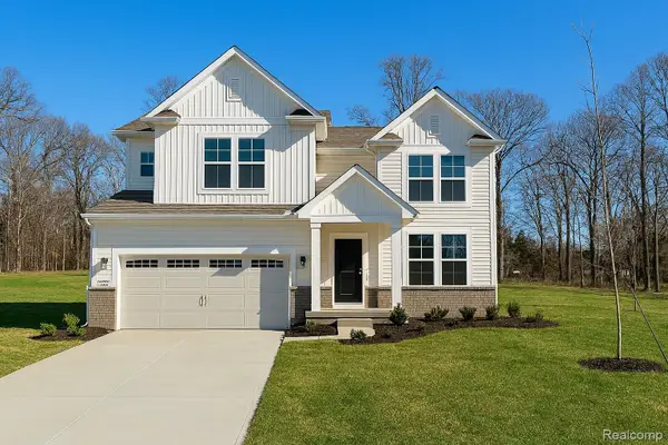 59580 Schuss Gully Drive, NewHudson, MI 48165