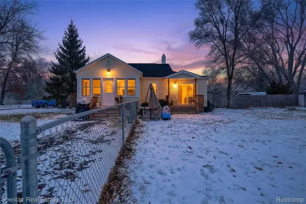 4694 High Street, Clarkston, MI 48346