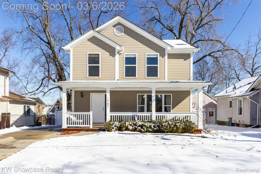 1747 Beechmont Street, Keego Harbor, MI 48320 - #2