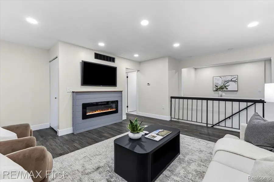 40548 Newport Drive, Plymouth, MI 48170 - #3