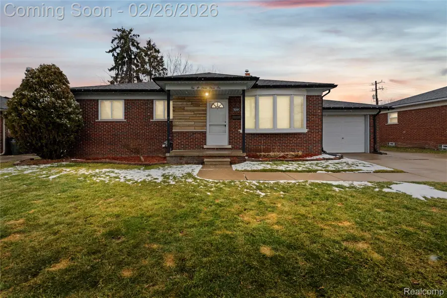 20336 Cedar Street, Saint Clair Shores, MI 48081 - #3