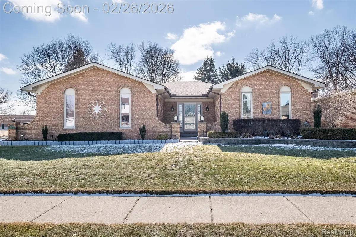 14256 Four Lakes Drive, Sterling Heights, MI 48313 - #1