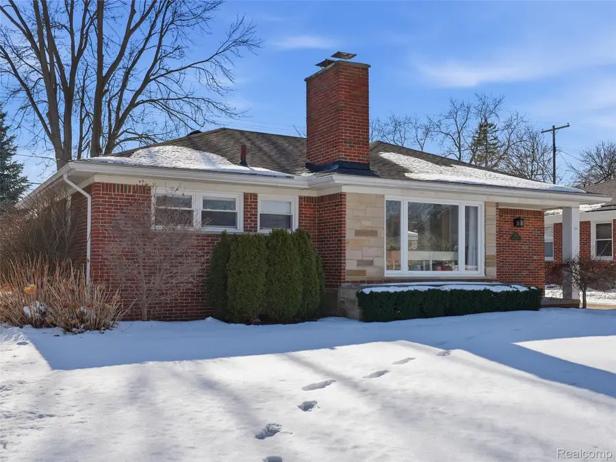 3933 Amherst Road, Royal Oak, MI 48073 - #3