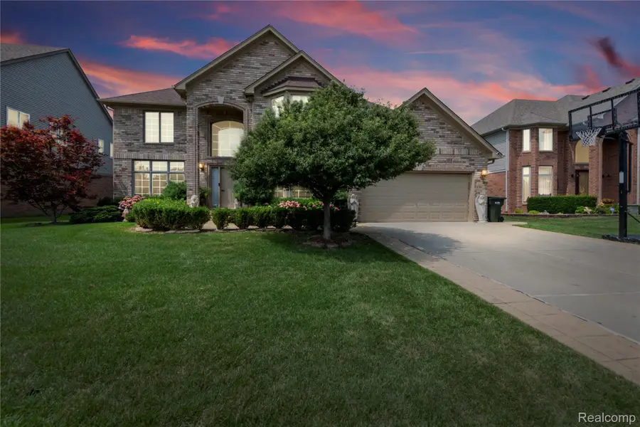 35839 Bella Sera Drive, Sterling Heights, MI 48312 - #2