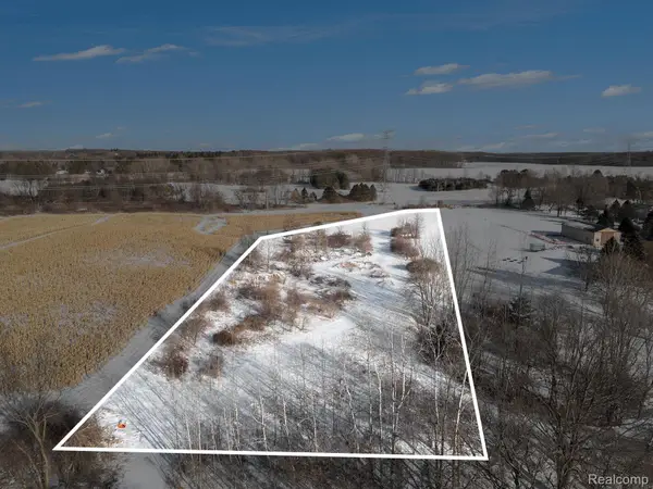 8460 Gale Road, Otisville, MI 48463