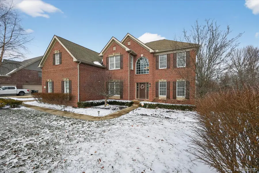 15465 Prestwick Circle N, Northville, MI 48168 - #3