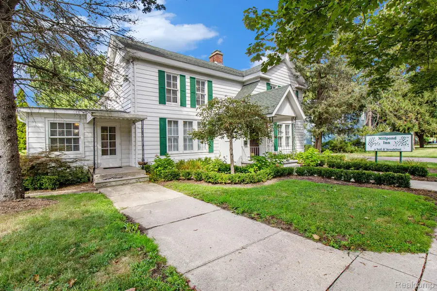 155 N Main Street, Clarkston, MI 48346 - #2