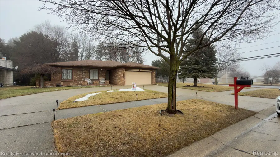 3849 Barg Drive, Sterling Heights, MI 48310 - #2