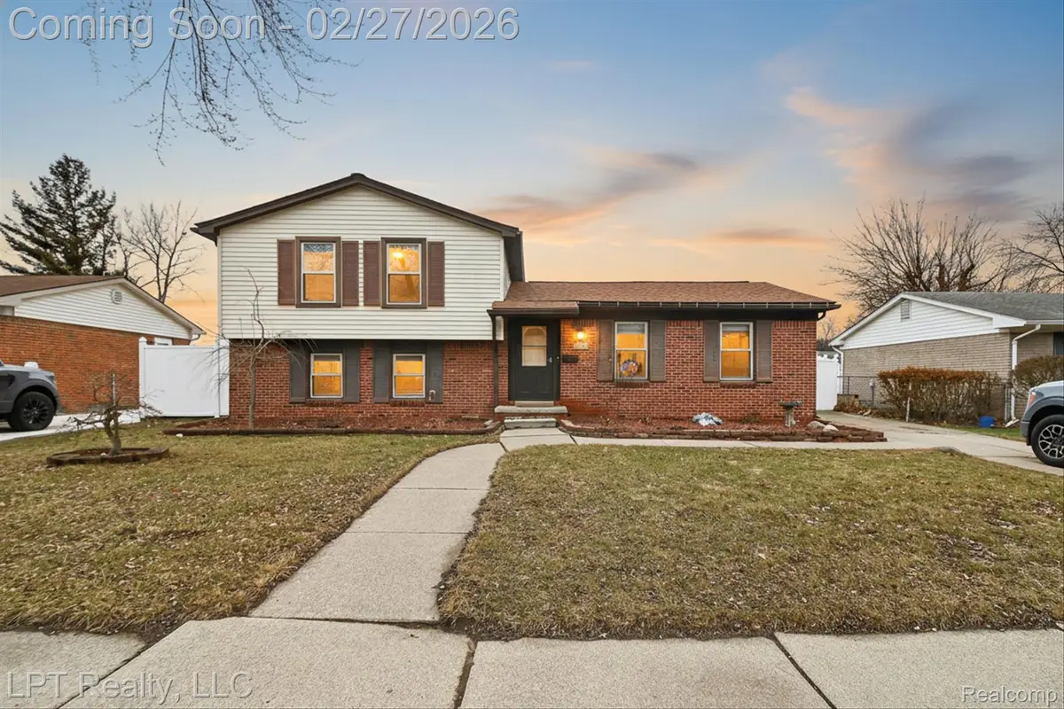 22507 Doncaster Avenue, Brownstown, MI 48193 - #1