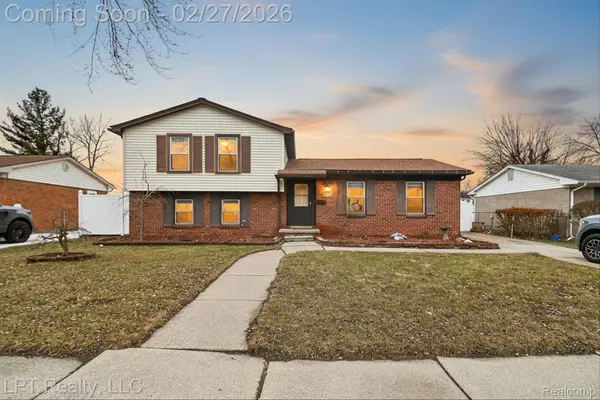 22507 Doncaster Avenue, Brownstown, MI 48193