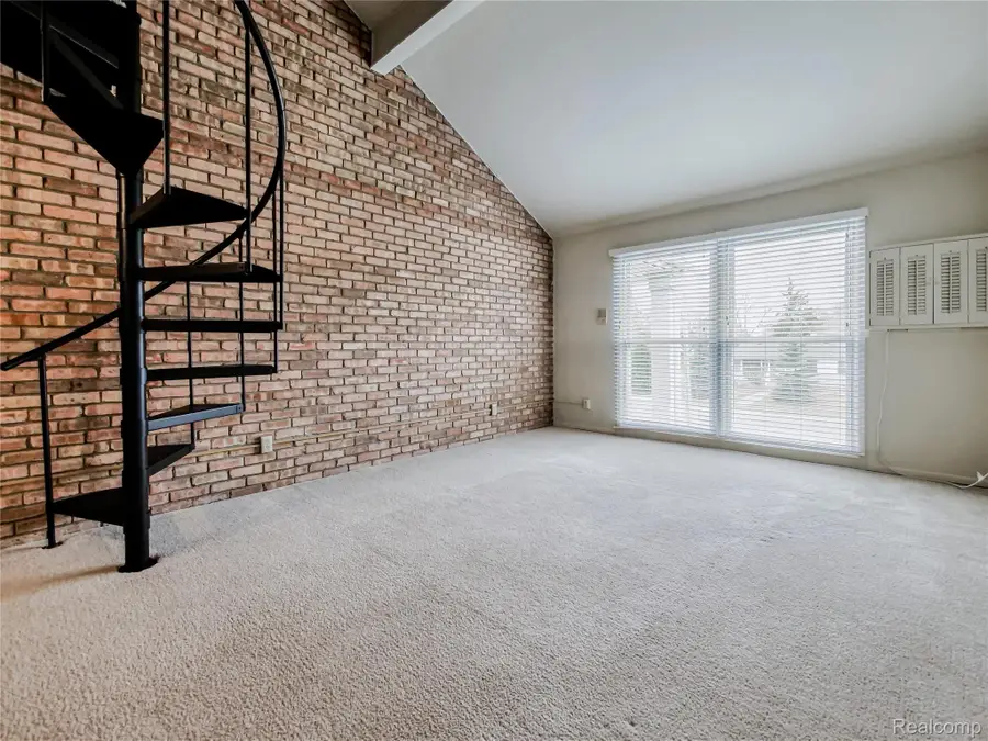 2230 W 14 Mile Road #31, Royal Oak, MI 48073 - #3