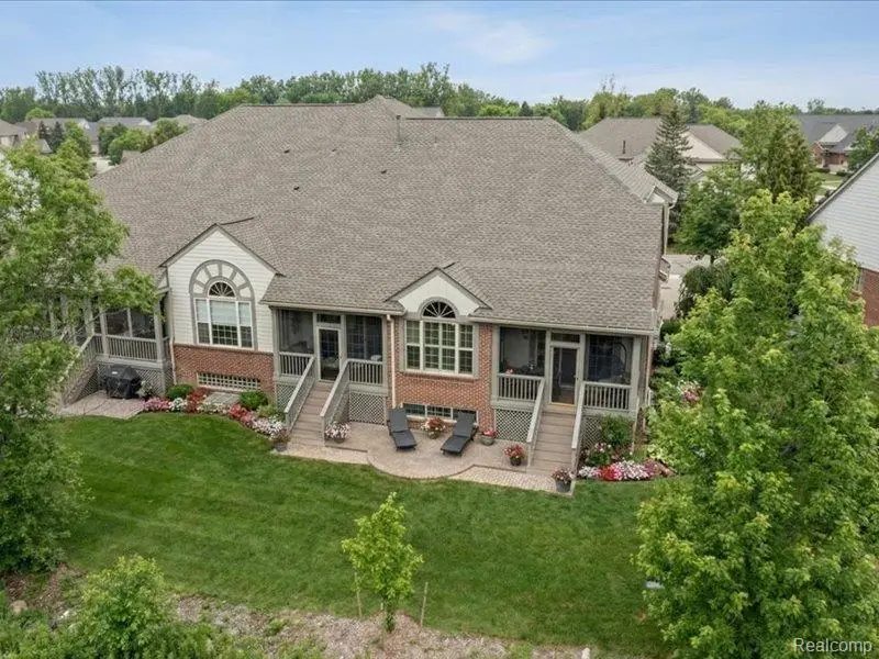 3838 N Winding Brook Cir Circle #3, Rochester Hills, MI 48309 - #2