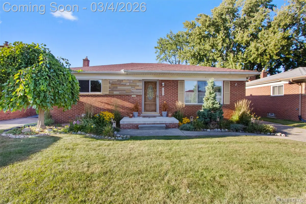 18575 Michael Avenue, Eastpointe, MI 48021 - #1