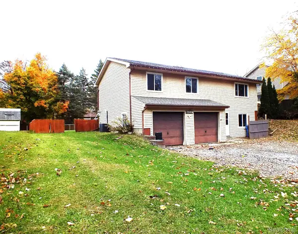 2105 Webster Park Drive, Howell, MI 48843