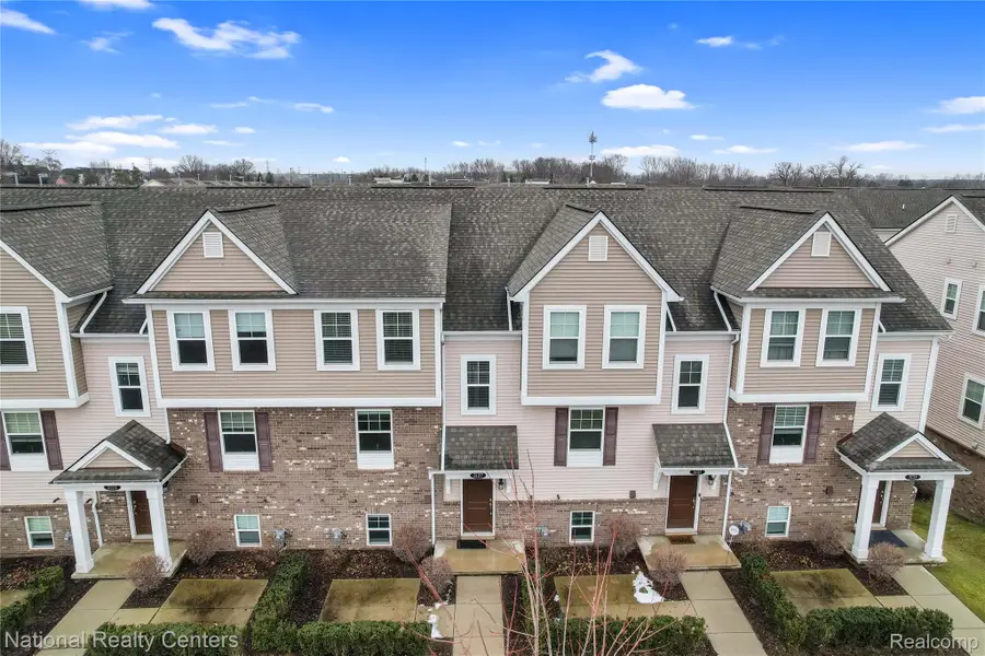 3127 Chambers W, Wixom, MI 48393 - #3