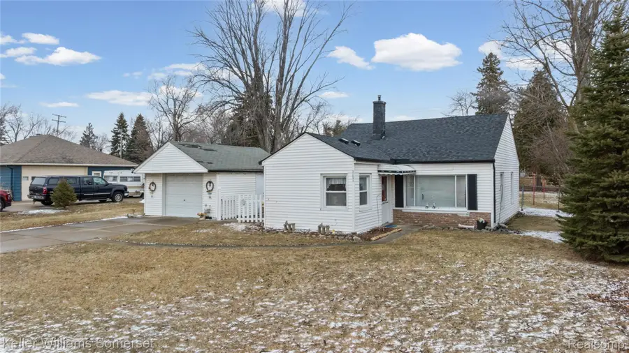 32694 Ruehle Avenue, Warren, MI 48093 - #3