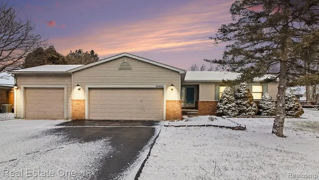 32468 W 10 Mile Road, Farmington, MI 48336 - #1