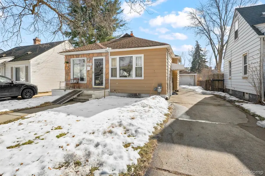 24411 Notre Dame Street, Dearborn, MI 48124 - #3