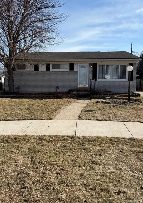 28800 Tawas Court, MadisonHeights, MI 48071