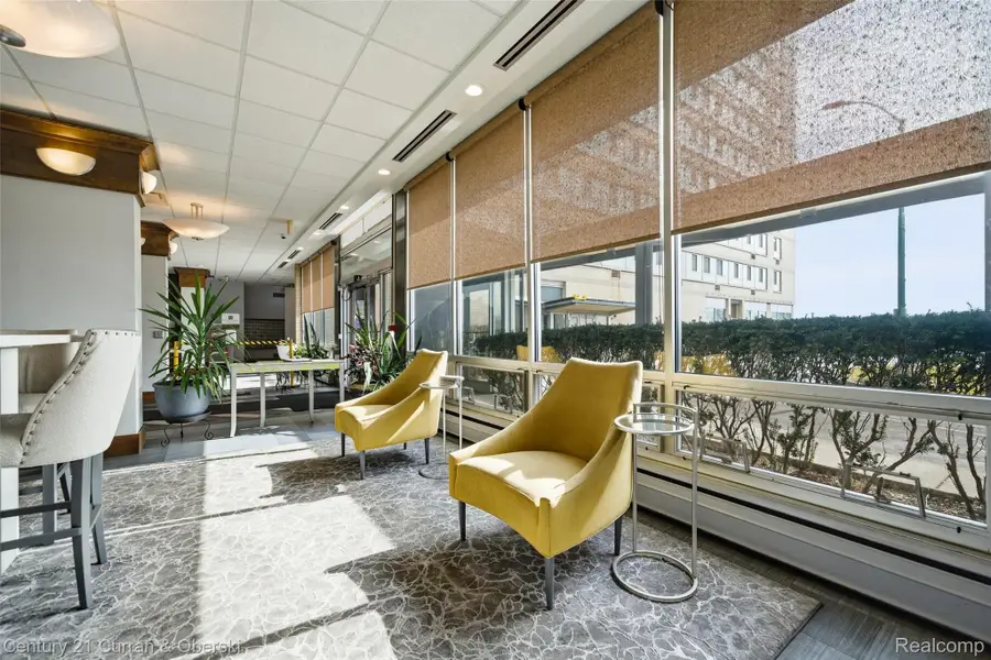 8900 E E Jefferson Avenue #112, Detroit, MI 48214 - #3