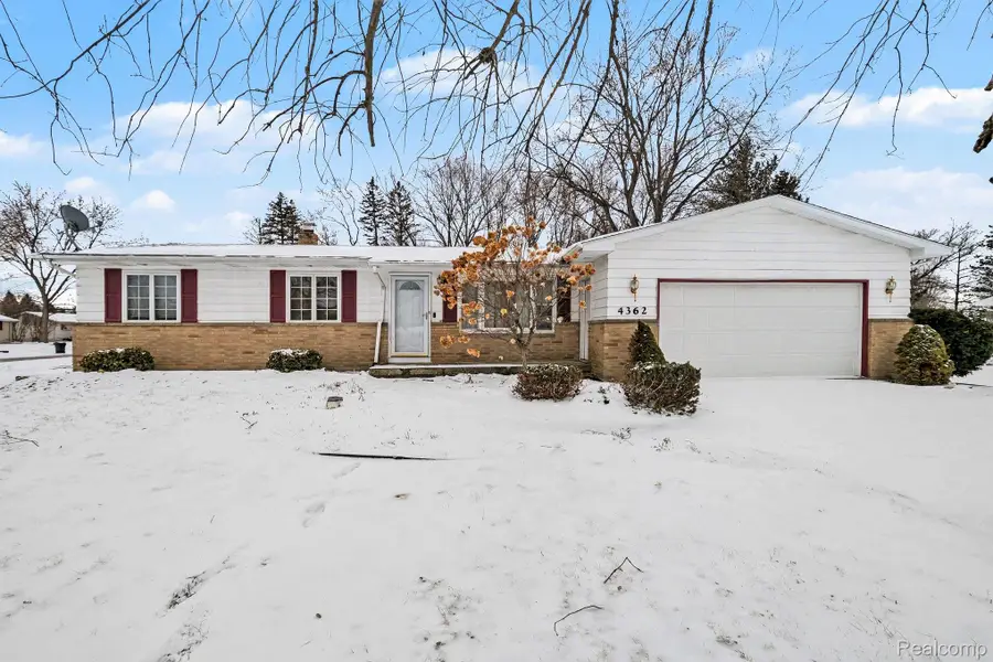 4362 Meadowlark Drive, Grand Blanc, MI 48439 - #2