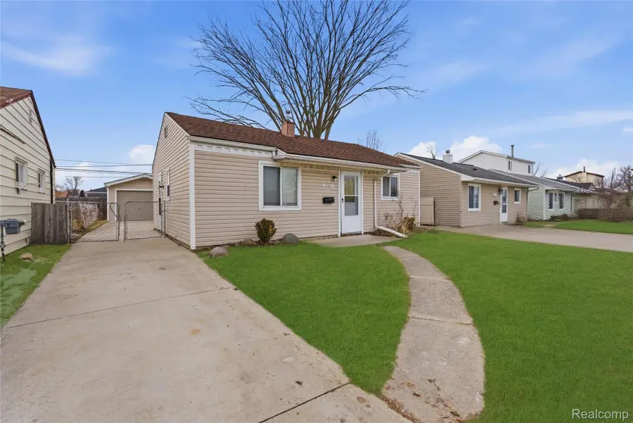 28327 Rosemont Street, Roseville, MI 48066 - #3