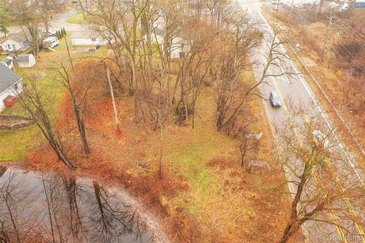 V/L Cooley Lake Road, Commerce Township, MI 48386 - #1