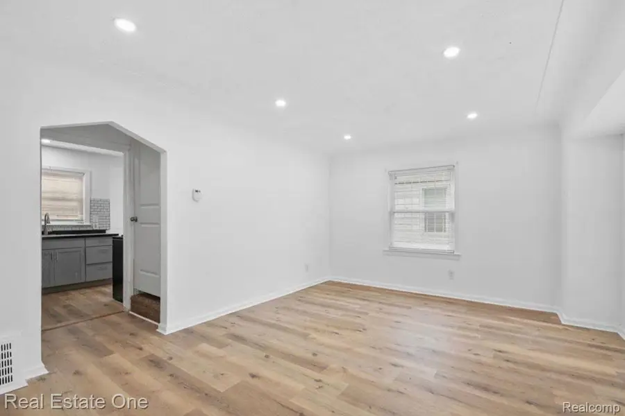 19123 Margareta Street, Detroit, MI 48219 - #3