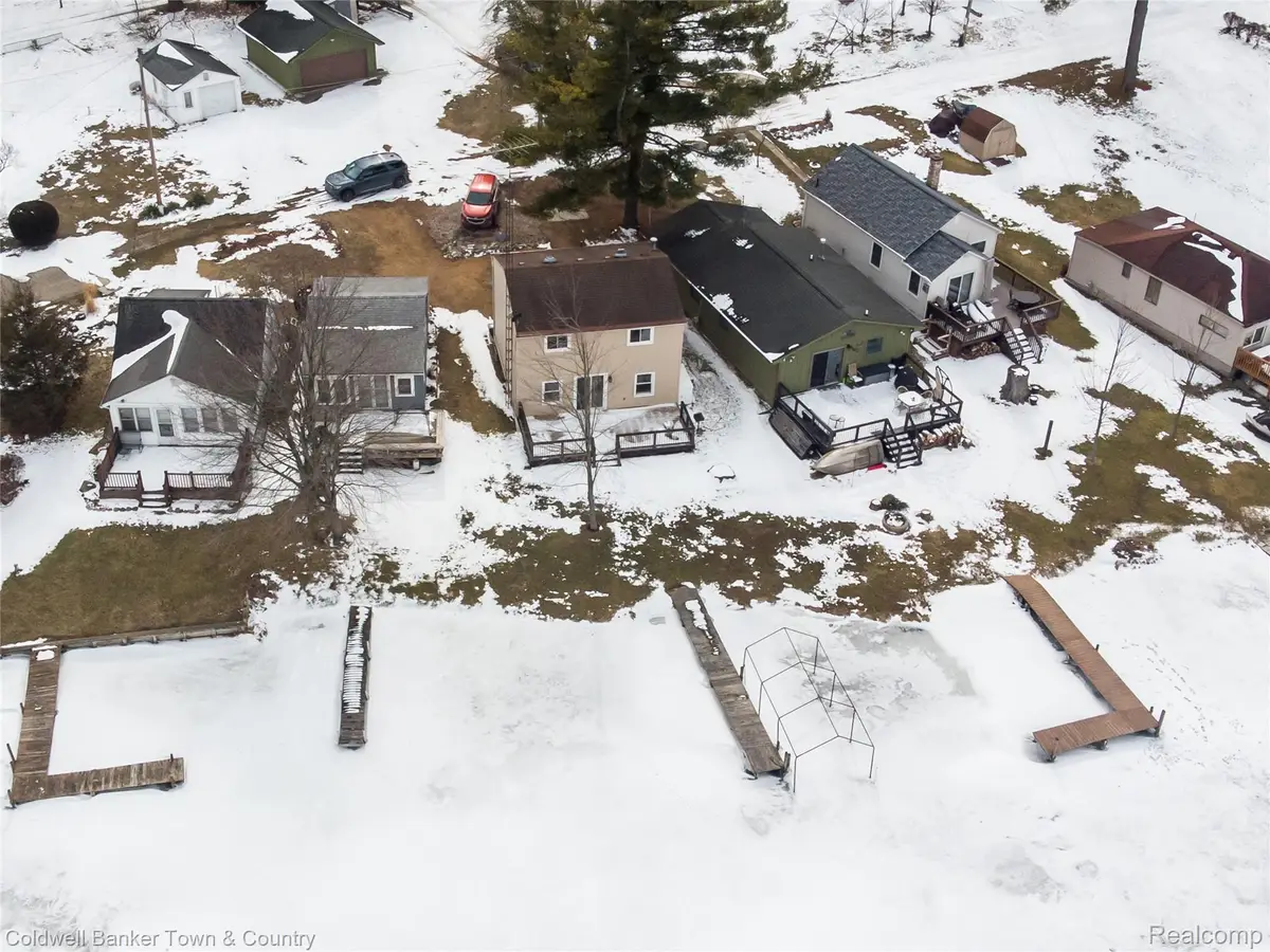 2705 Melvin Drive, Pinckney, MI 48169 - #1