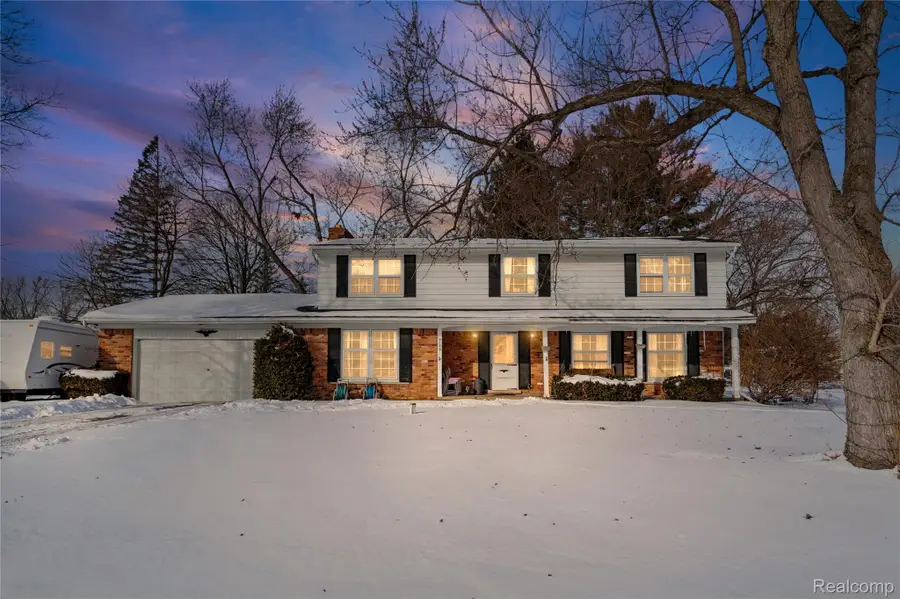 5189 Otsego Street, Burton, MI 48509 - #3