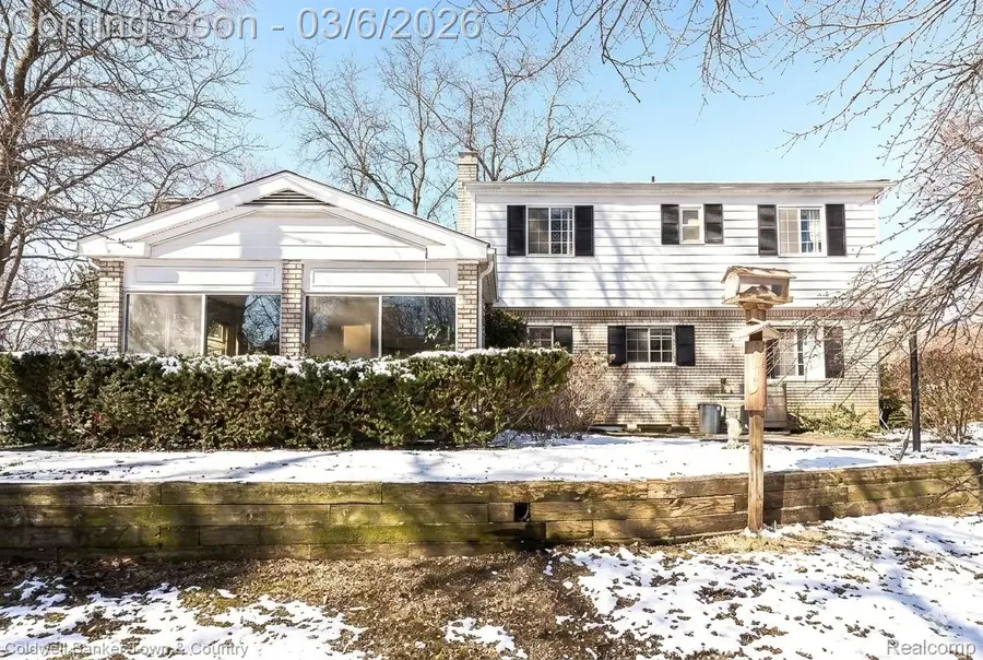 220 Hillcrest Avenue, Brighton, MI 48116 - #2