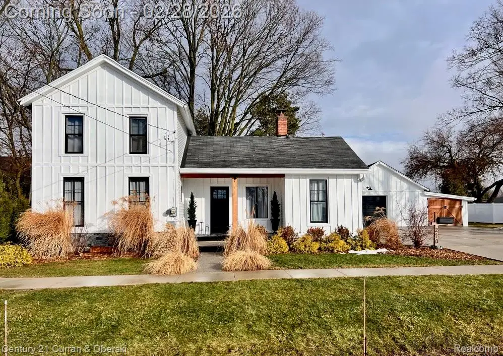 210 Center Street, Fenton, MI 48430 - #1