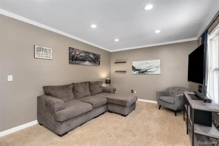 3712 Summit Court, Wixom, MI 48393 - #3