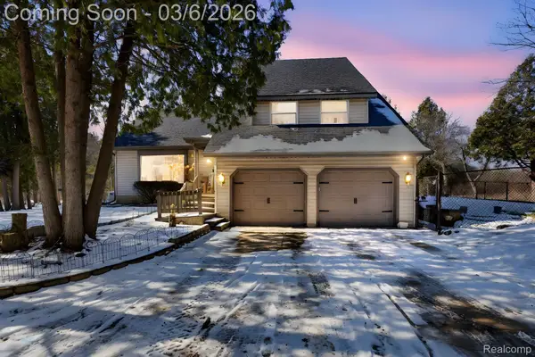 1615 N Five Lakes Road, Attica, MI 48412